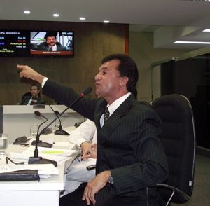 adair dia da manifestao